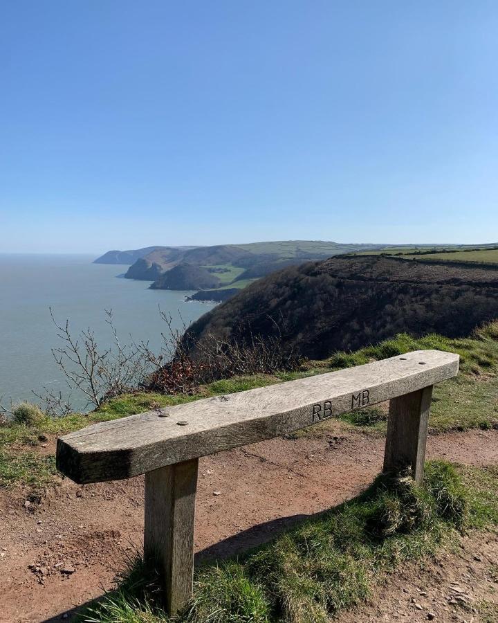Ocean Backpackers Self-Catering Hostel Ilfracombe Esterno foto