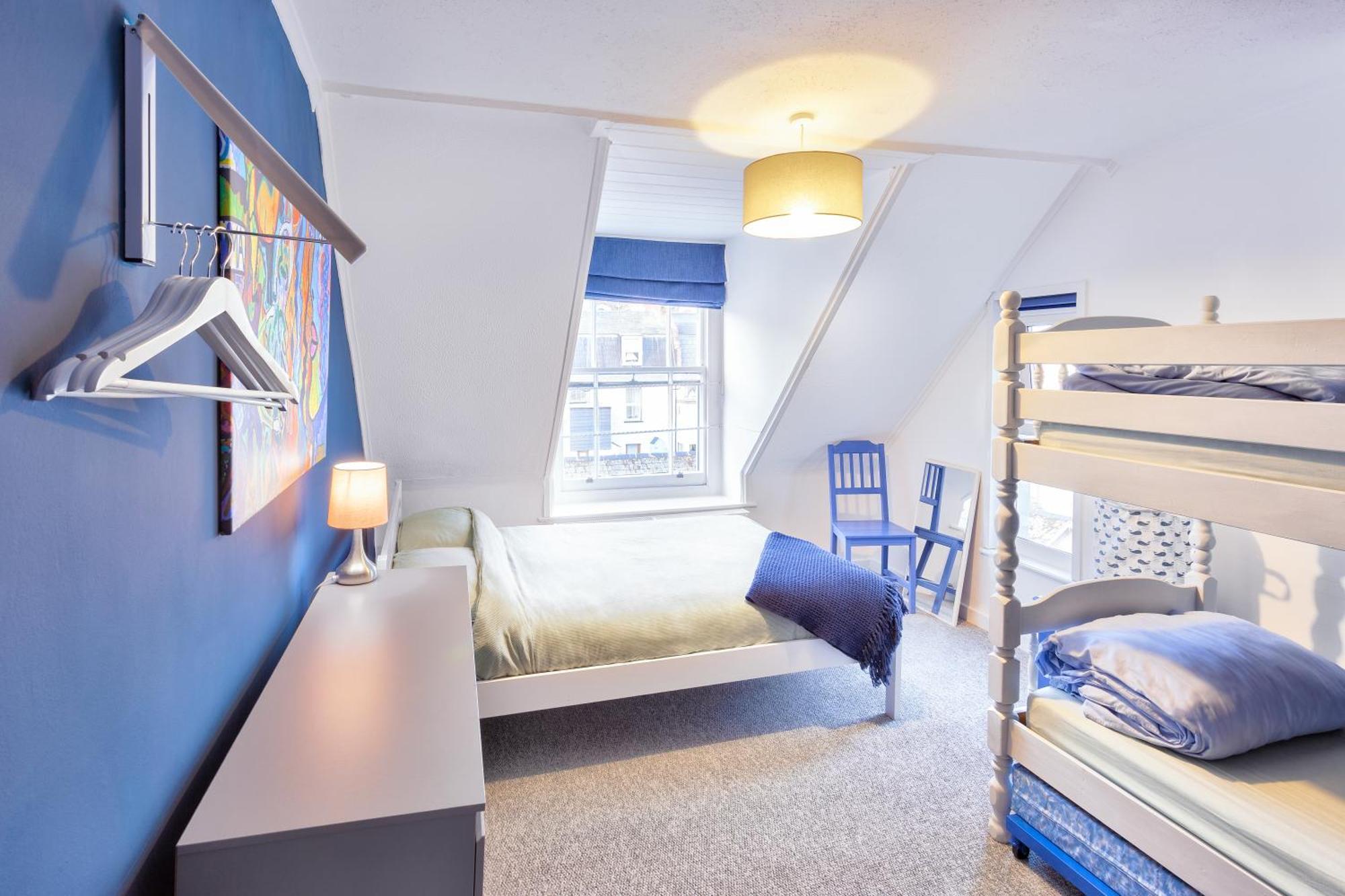 Ocean Backpackers Self-Catering Hostel Ilfracombe Esterno foto