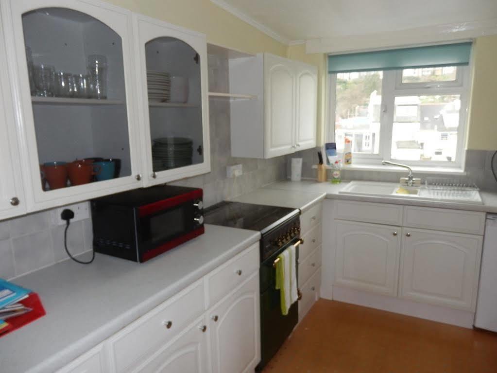 Ocean Backpackers Self-Catering Hostel Ilfracombe Esterno foto